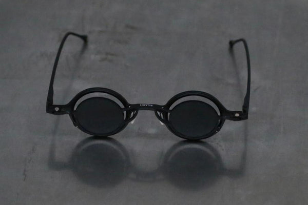Rigards x ZIGGY CHEN black + matte black frame dark gray lens RG1911TI